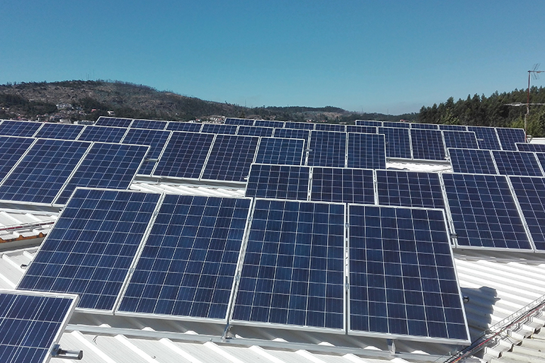 Instalação de Sistema Fotovoltaico em Aveiro